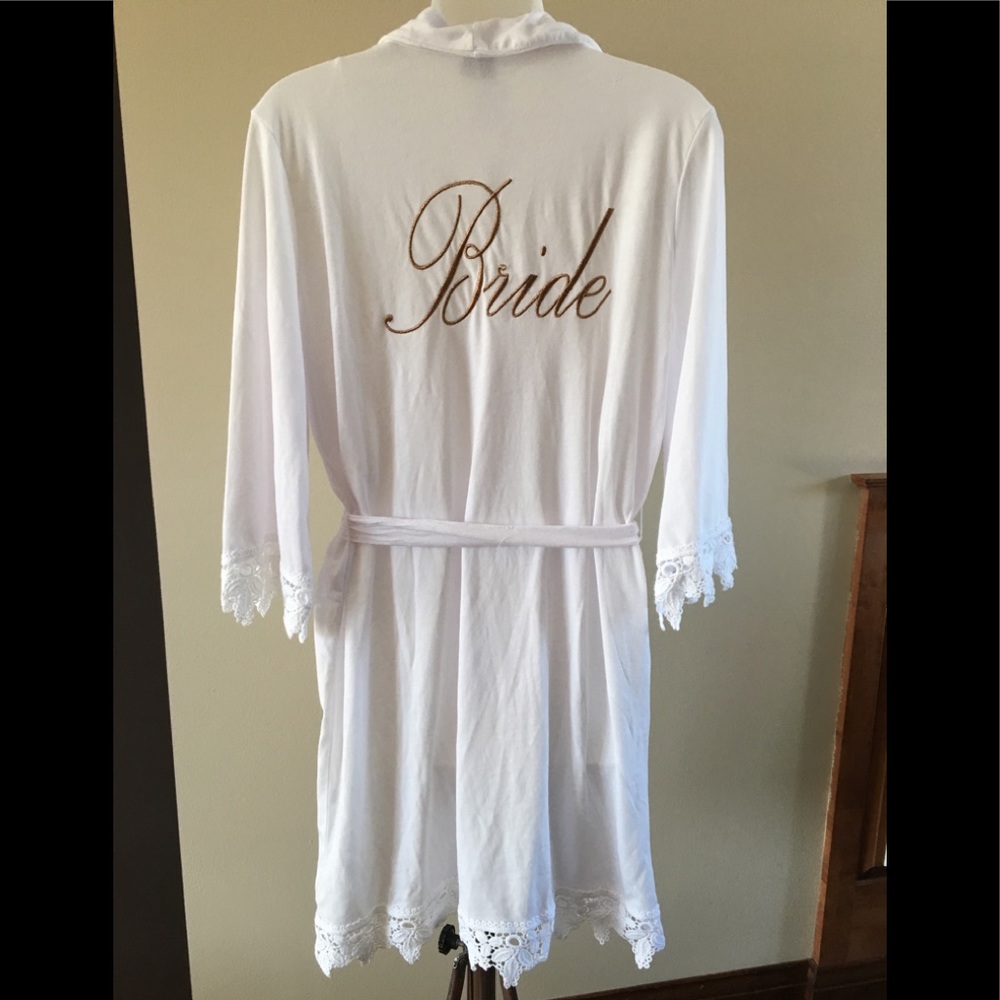 ASOS BRIDAL Bride White Robe - Picture 2 of 8